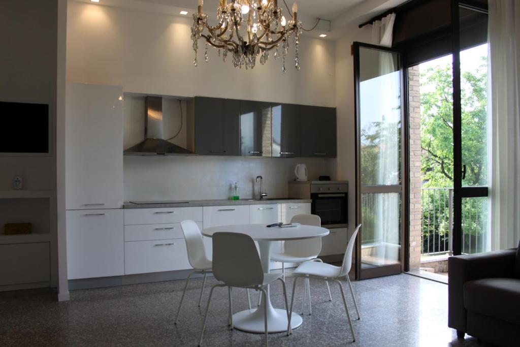 La Casa Di Antoine Apartment Cesano Maderno Luaran gambar